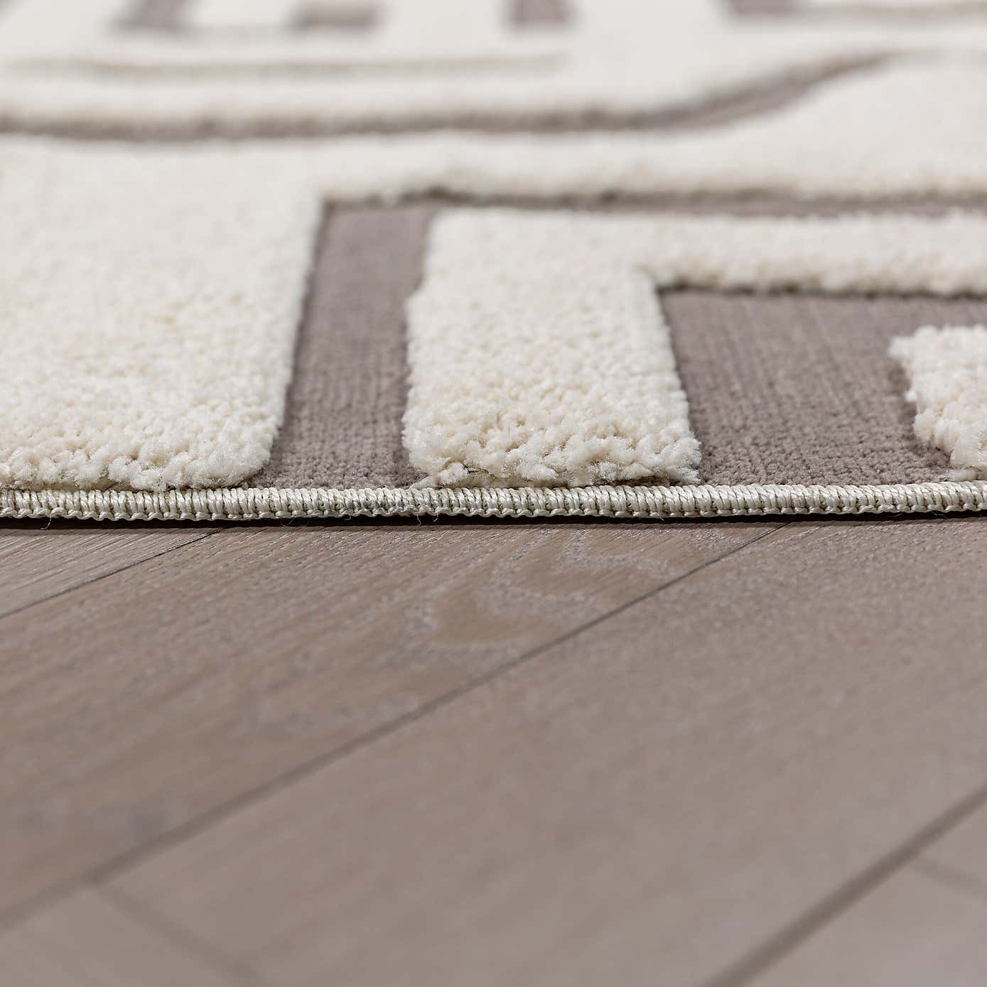 Carousel zoom image position 4 of 6