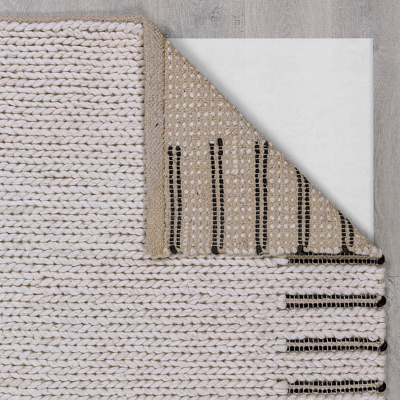 Carousel zoom image position 3 of 6