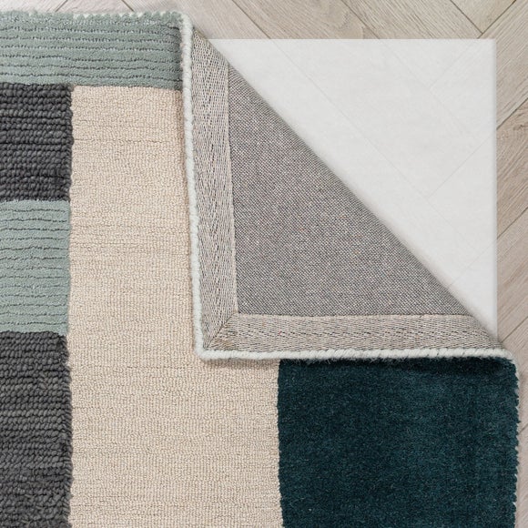 Carousel navigation image position 3 of 6