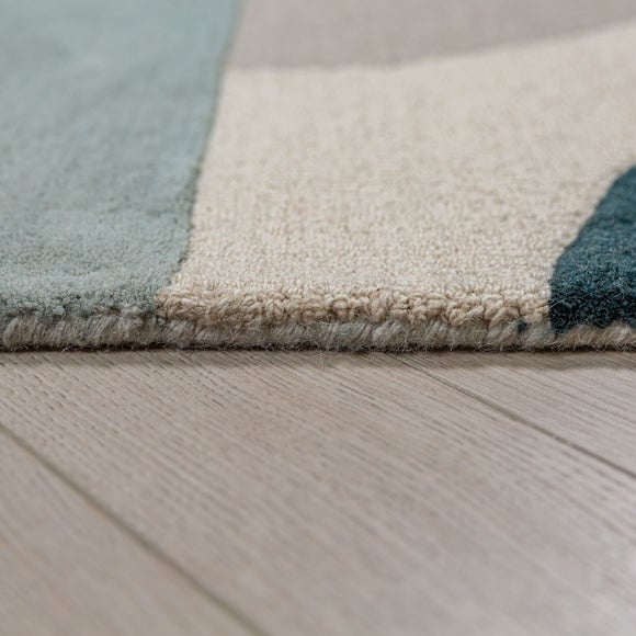 Carousel navigation image position 4 of 6