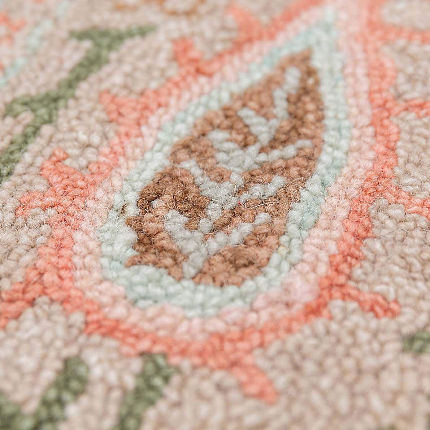 Carousel zoom image position 2 of 7