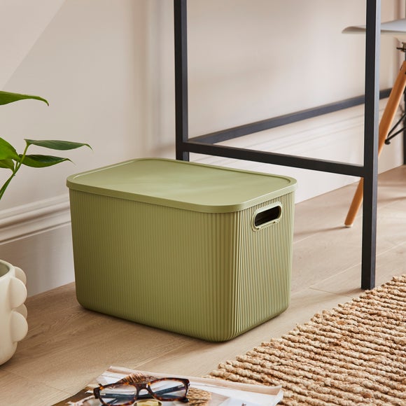 Carousel navigation image position 1 of 3