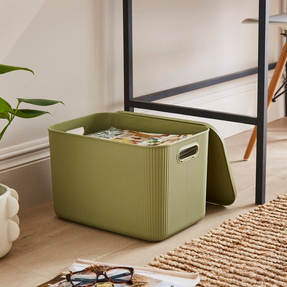 Carousel navigation image position 2 of 3