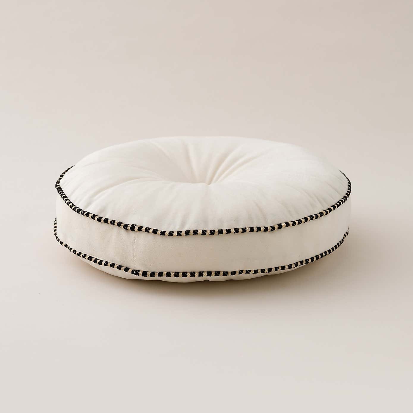 Carousel zoom image position 4 of 4