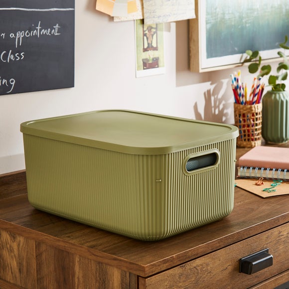 Carousel navigation image position 1 of 3