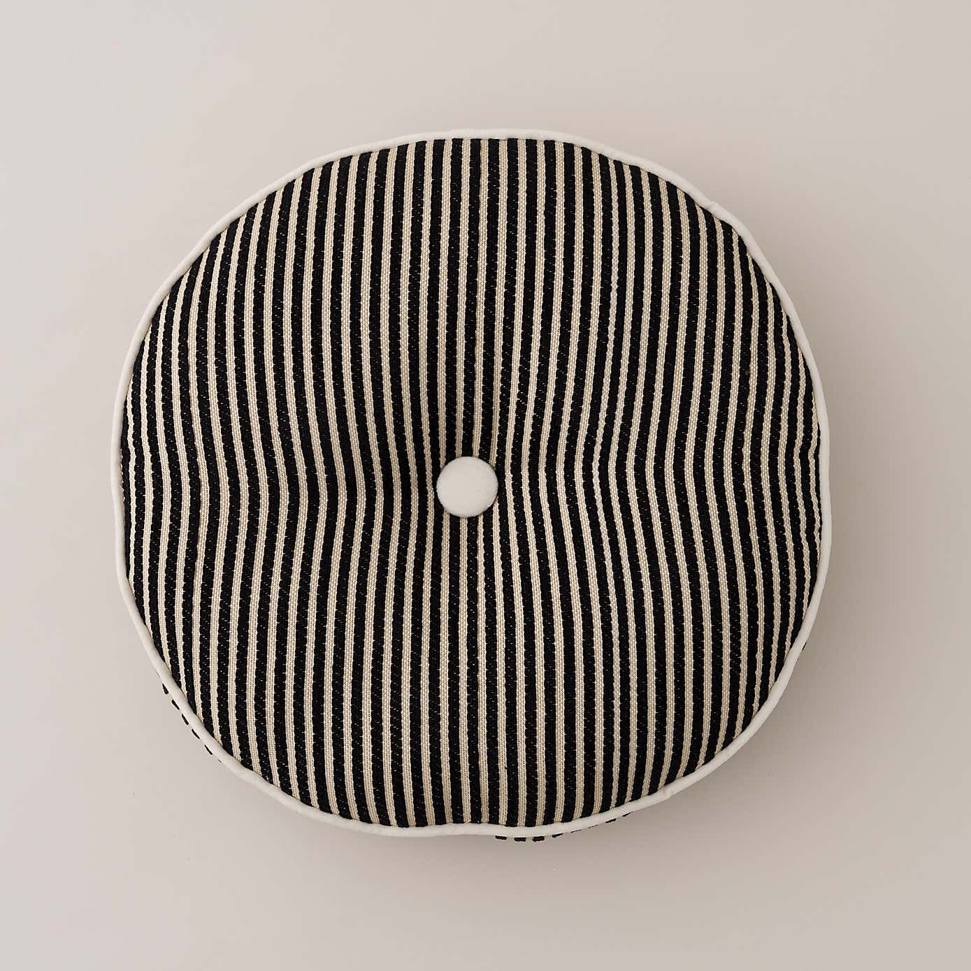 Carousel zoom image position 3 of 4