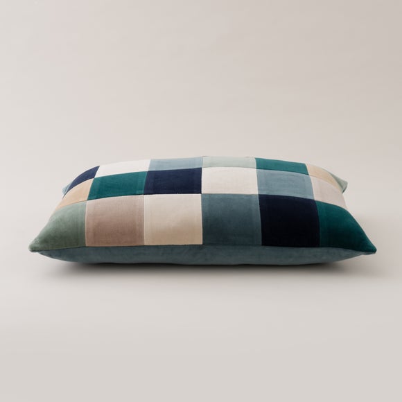 Carousel navigation image position 4 of 7