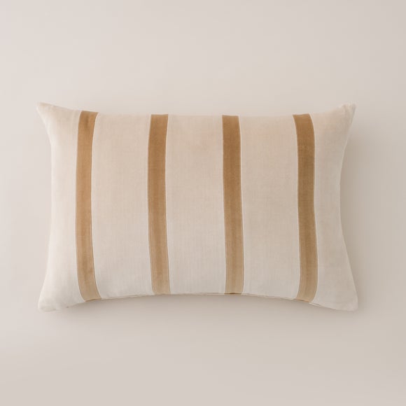 Carousel navigation image position 3 of 4