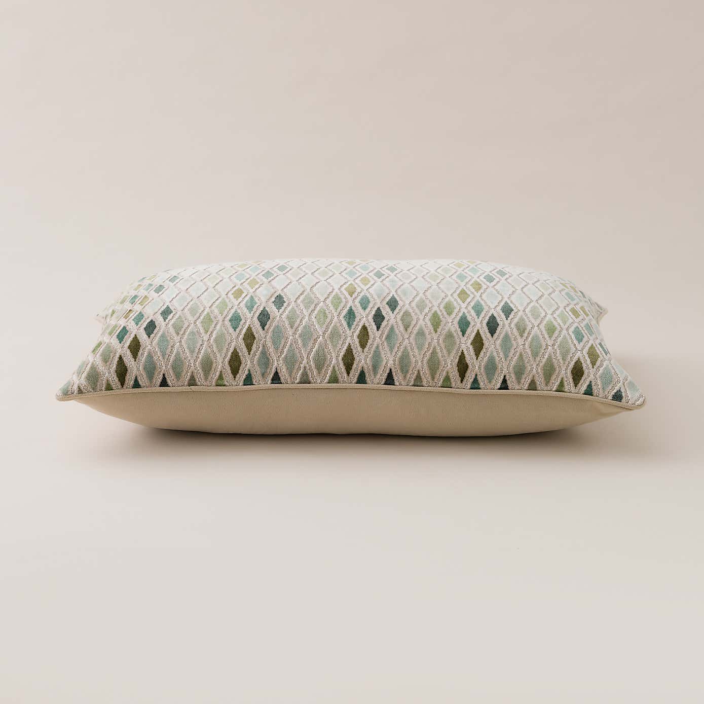 Carousel zoom image position 3 of 4