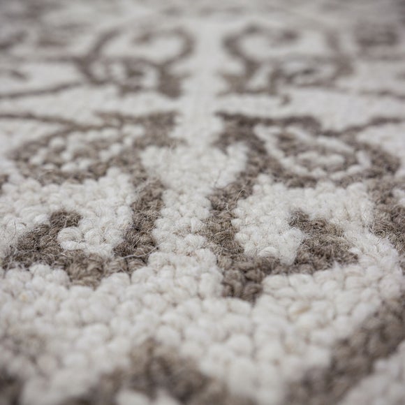 Carousel navigation image position 2 of 6