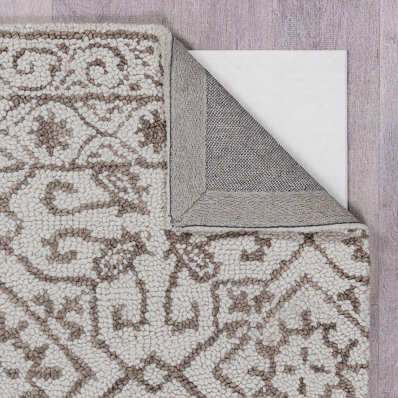 Carousel zoom image position 3 of 6