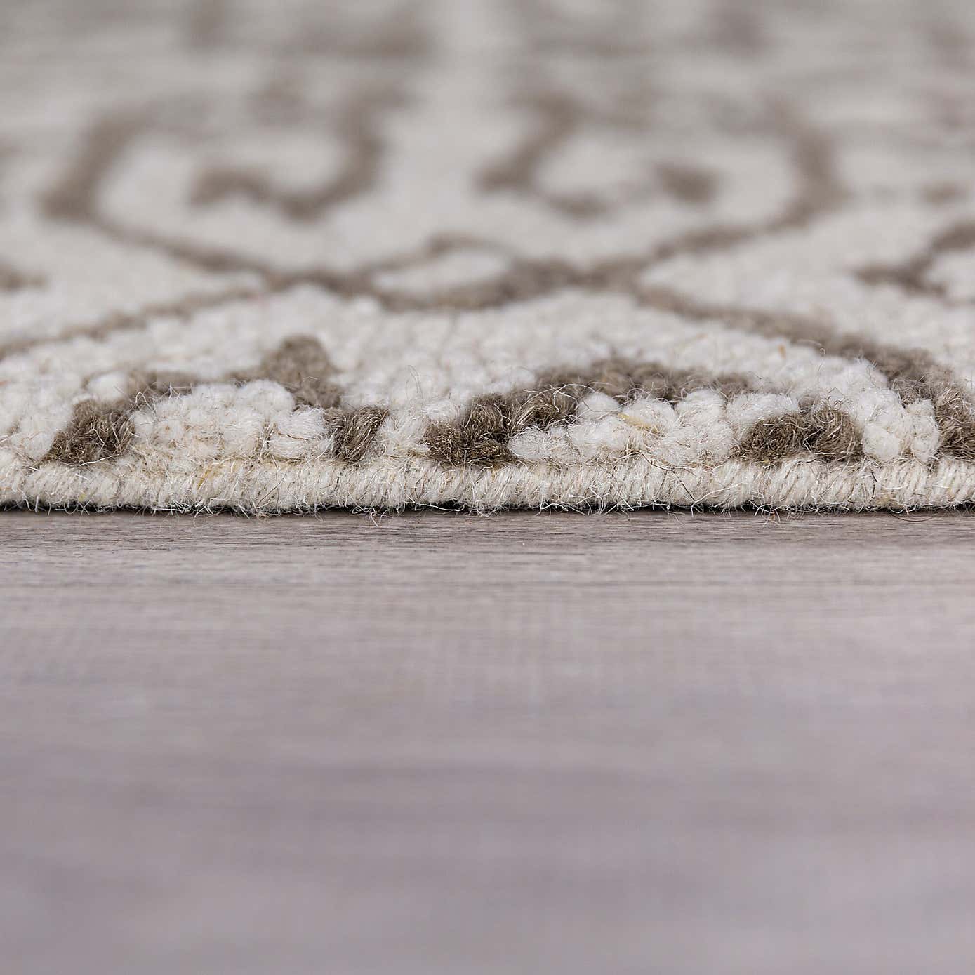 Carousel zoom image position 4 of 6