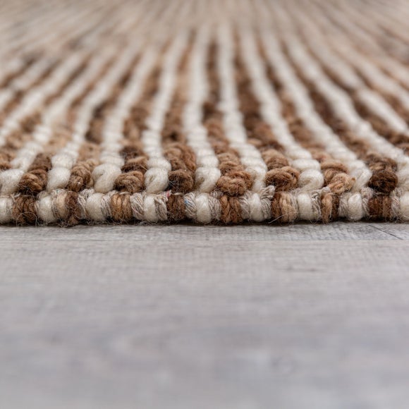 Carousel navigation image position 4 of 7