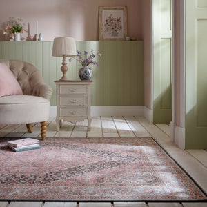 Briony Traditional Washable Rug