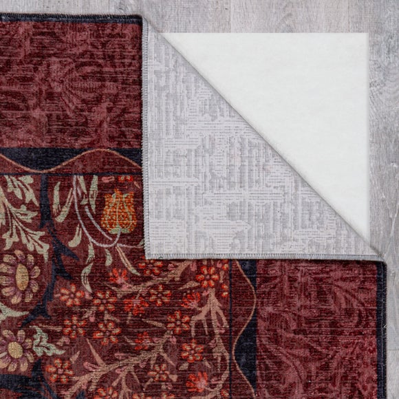 Carousel navigation image position 3 of 5