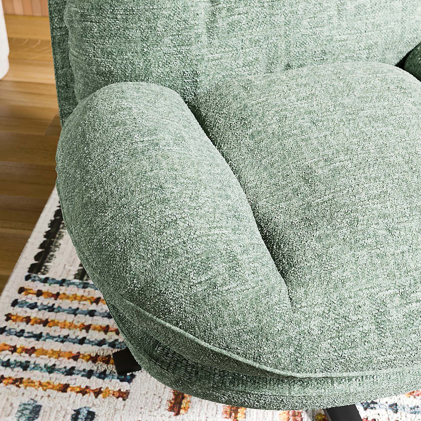 Carousel zoom image position 3 of 8