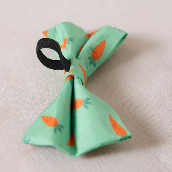 Carousel navigation image position 2 of 3