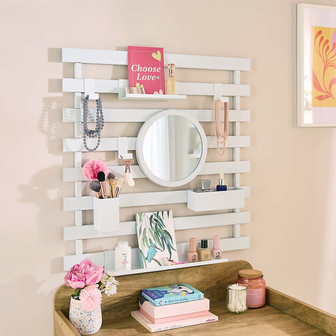 Carousel zoom image position 2 of 3