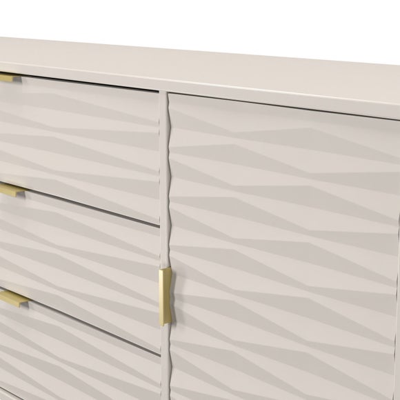 Carousel navigation image position 5 of 9