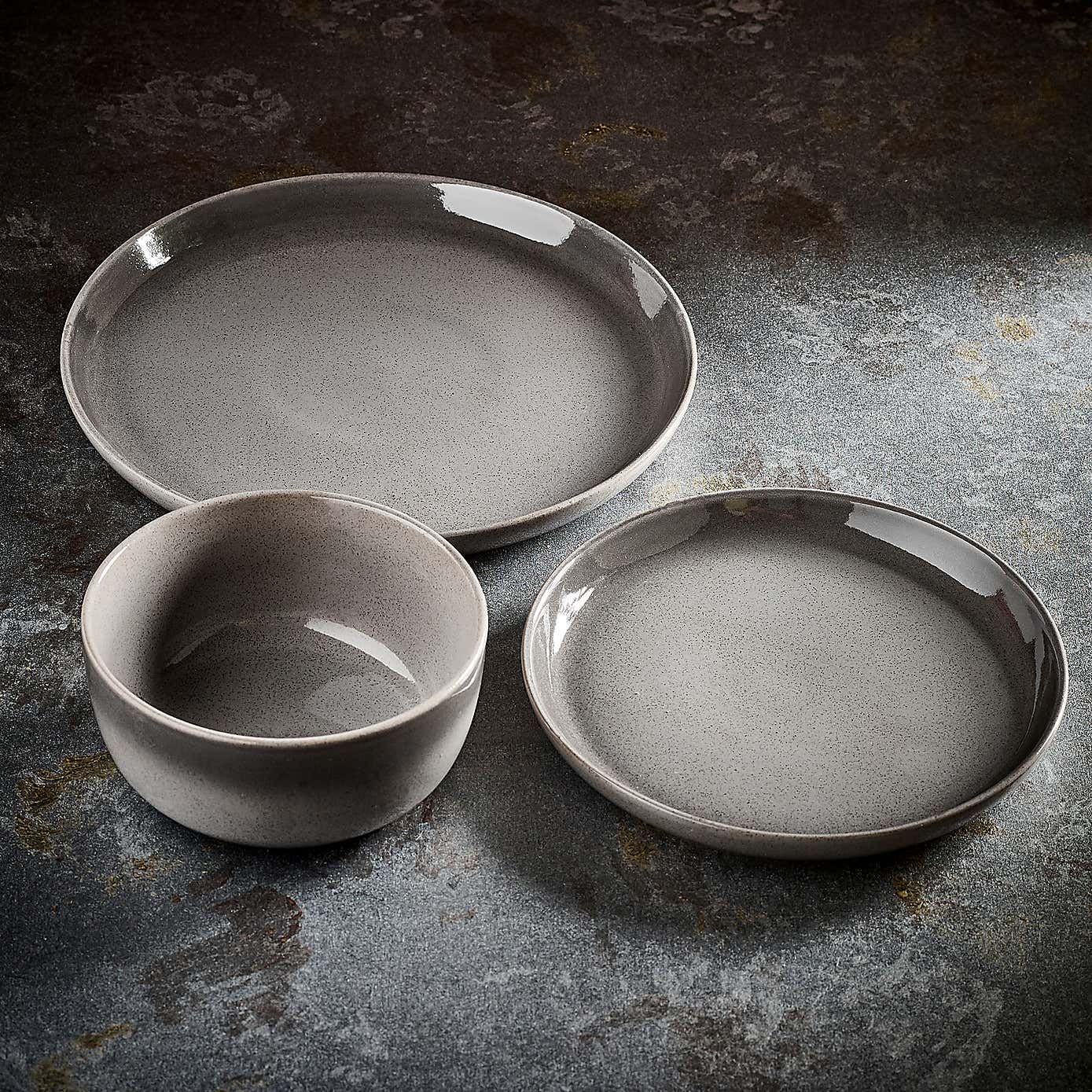 Carousel zoom image position 2 of 4