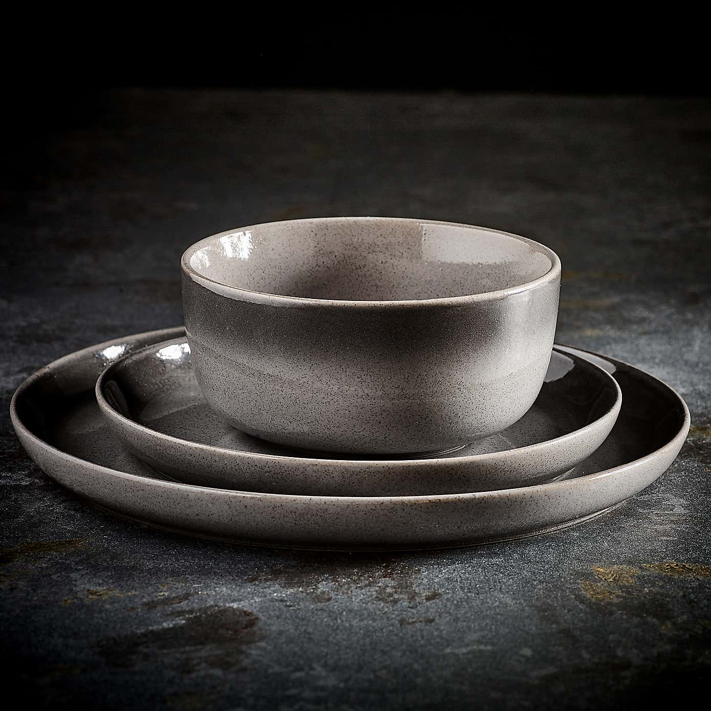 Carousel zoom image position 3 of 4