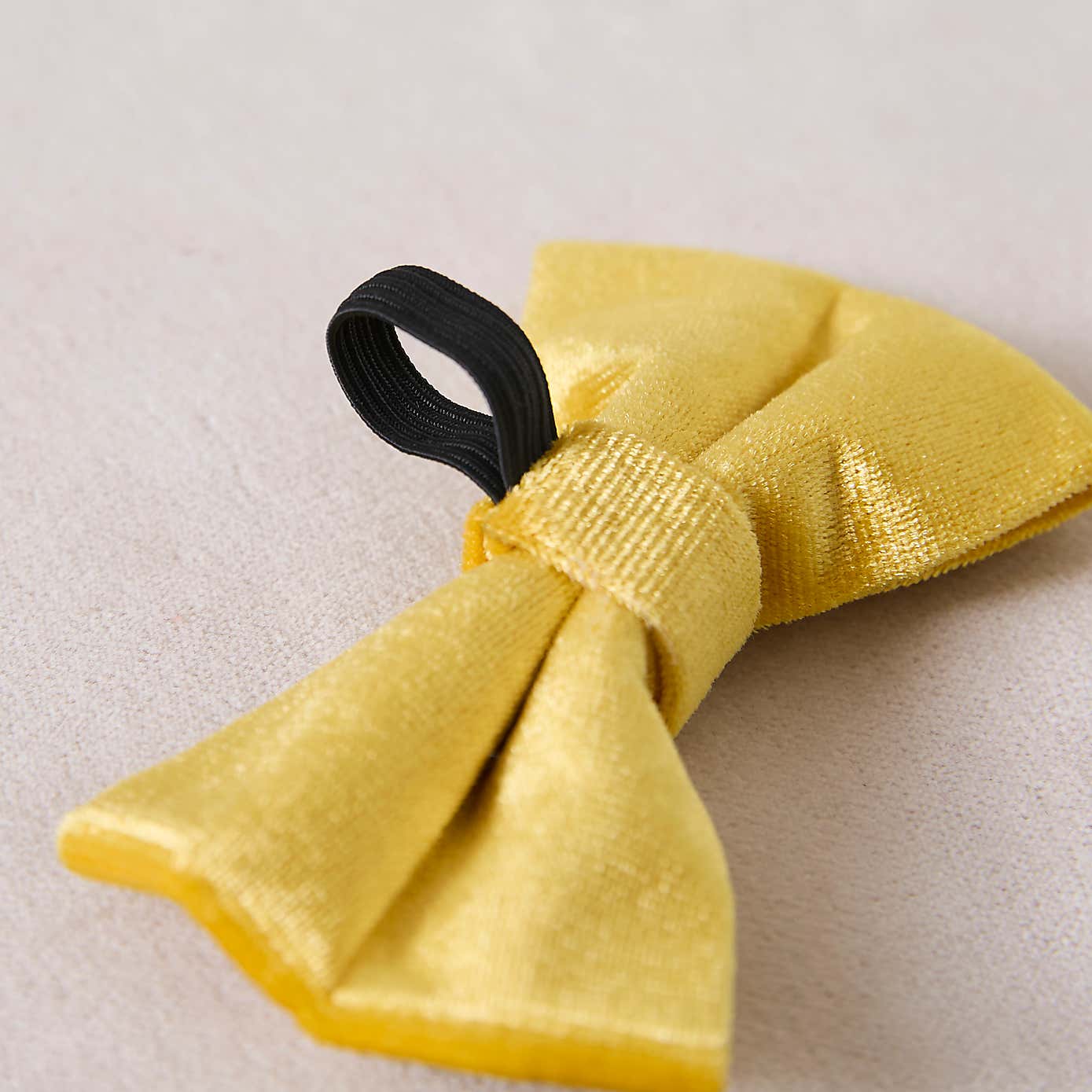 Carousel zoom image position 2 of 3