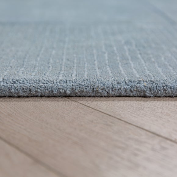 Carousel navigation image position 3 of 5