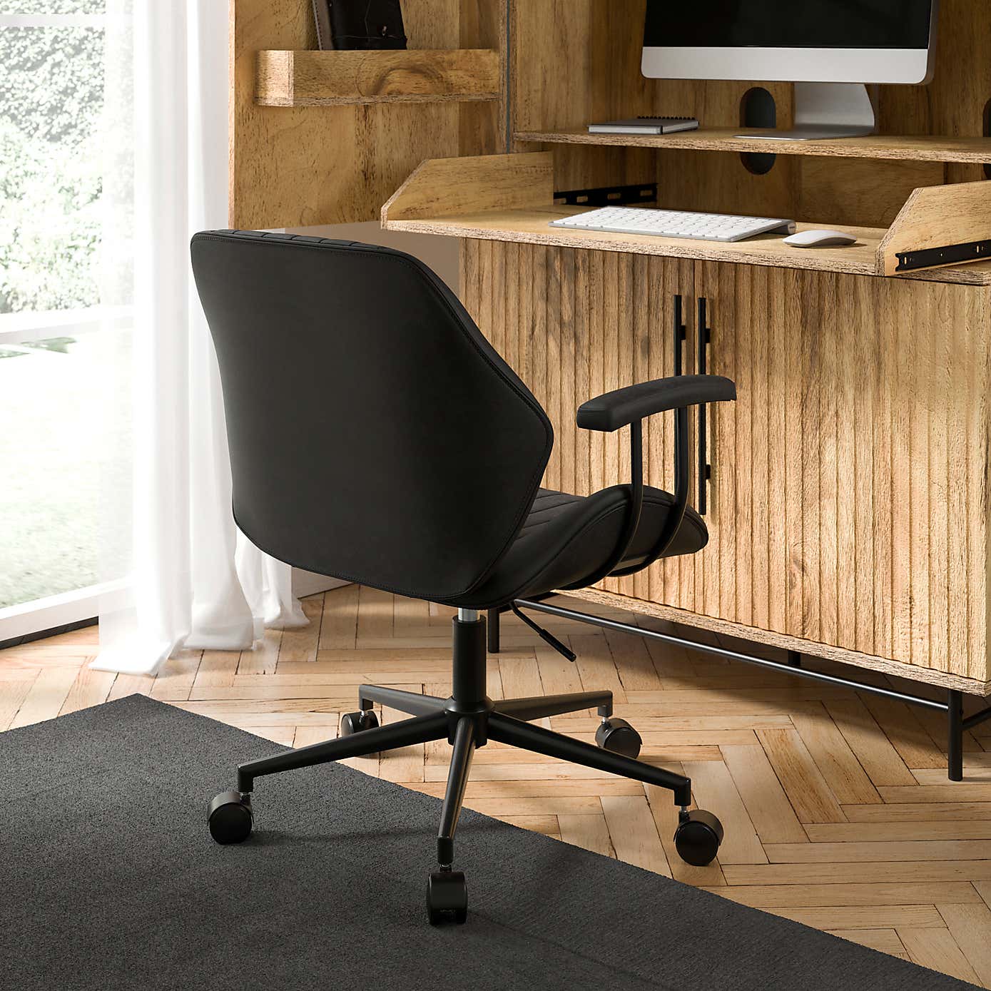 Carousel zoom image position 2 of 8