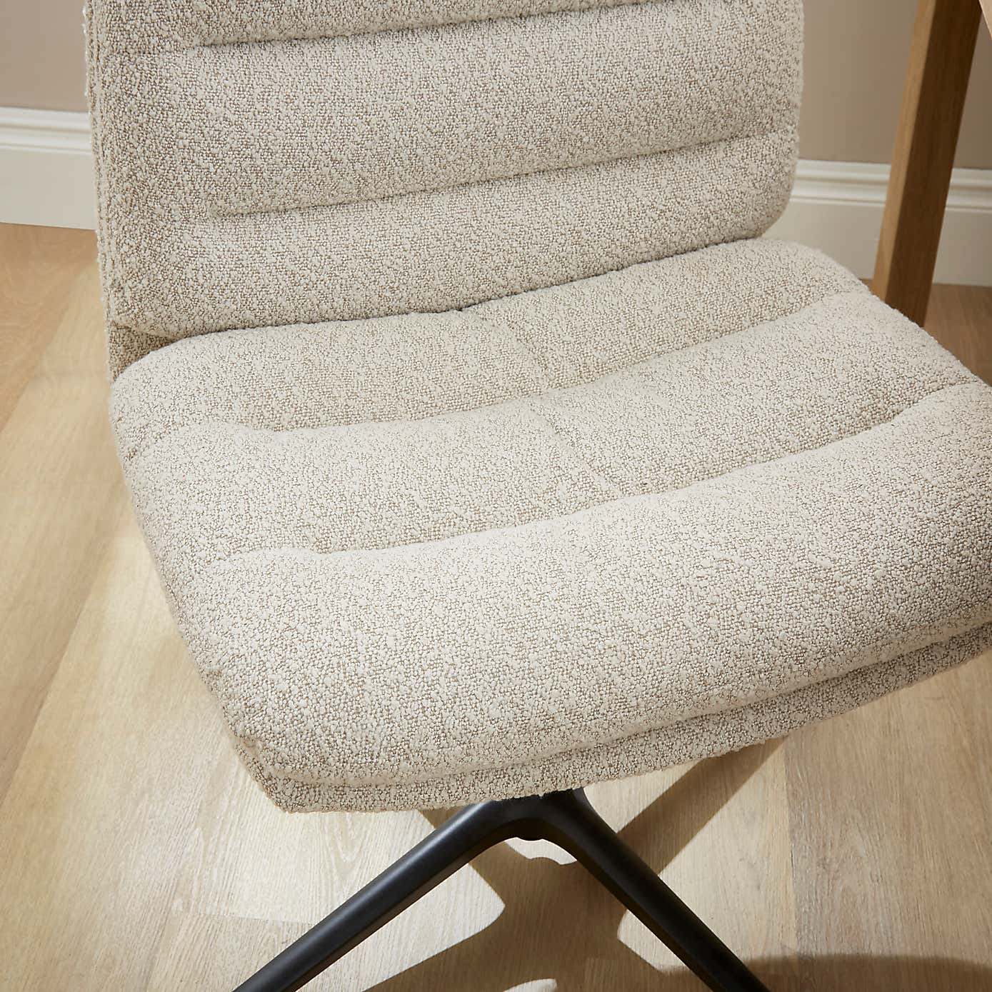 Carousel zoom image position 3 of 7