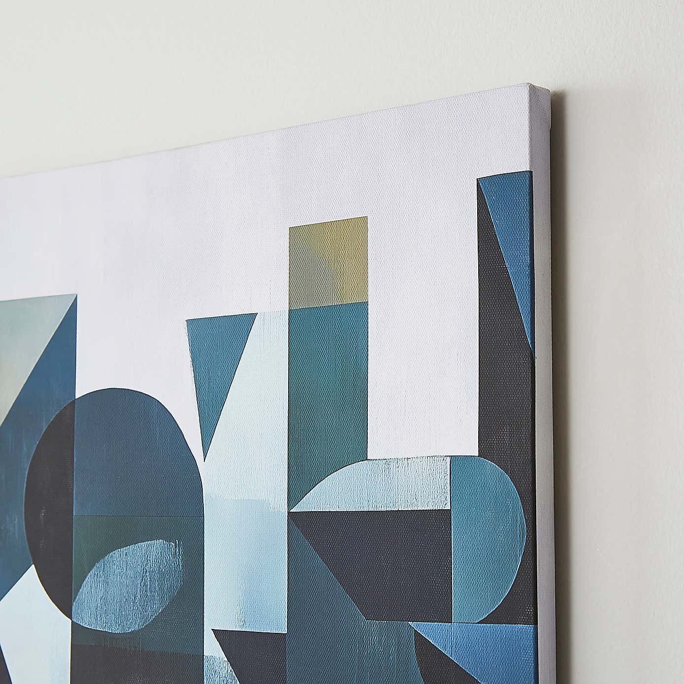 Carousel zoom image position 2 of 3