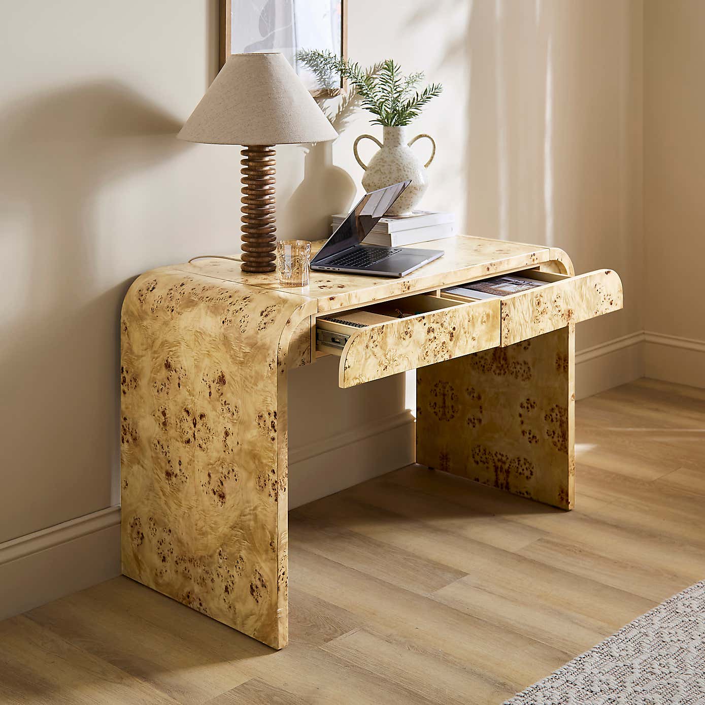 Carousel zoom image position 2 of 6