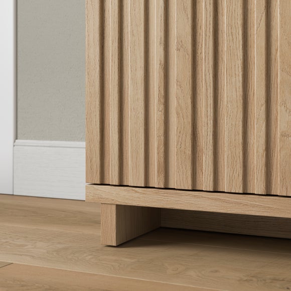 Carousel navigation image position 4 of 6