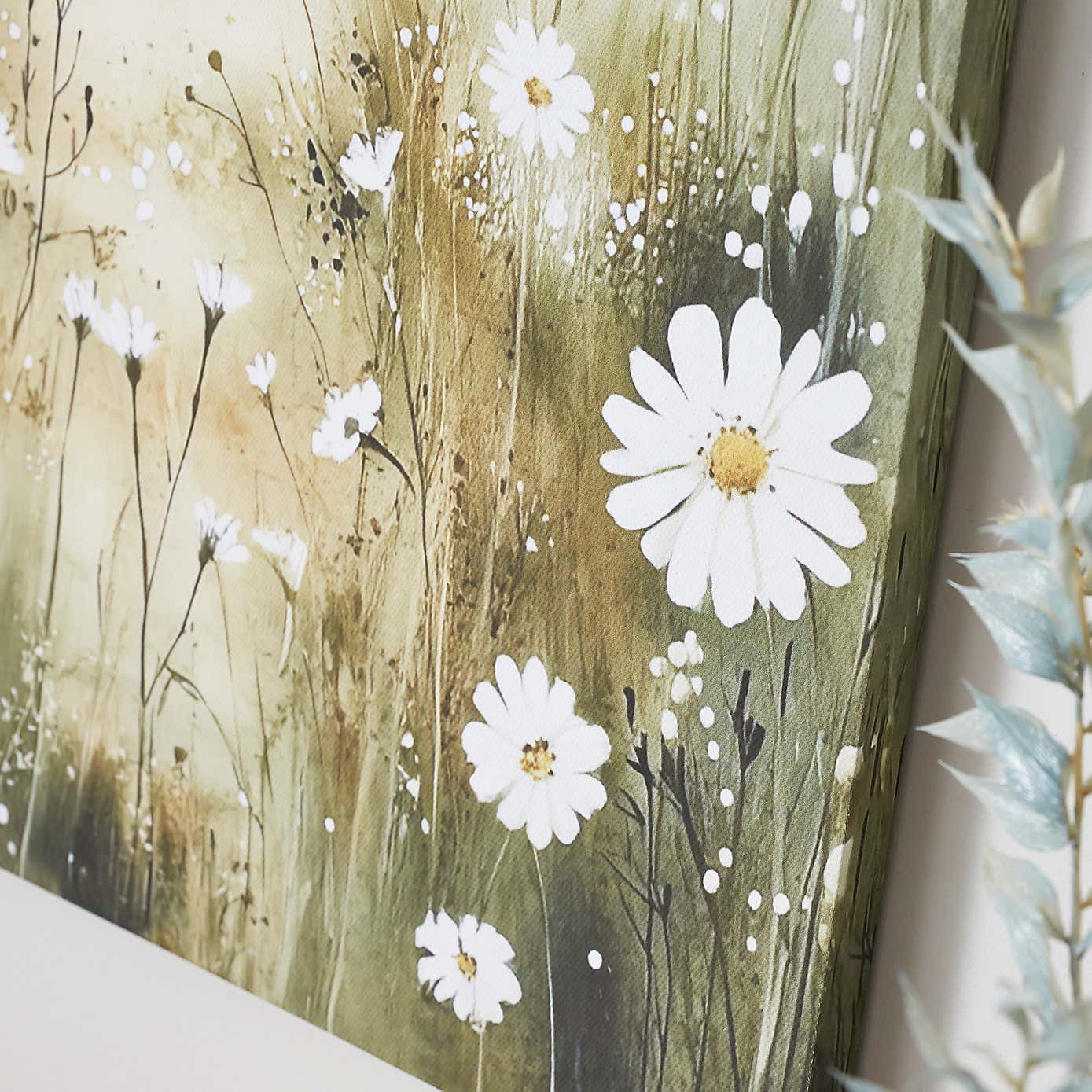 Carousel zoom image position 2 of 3