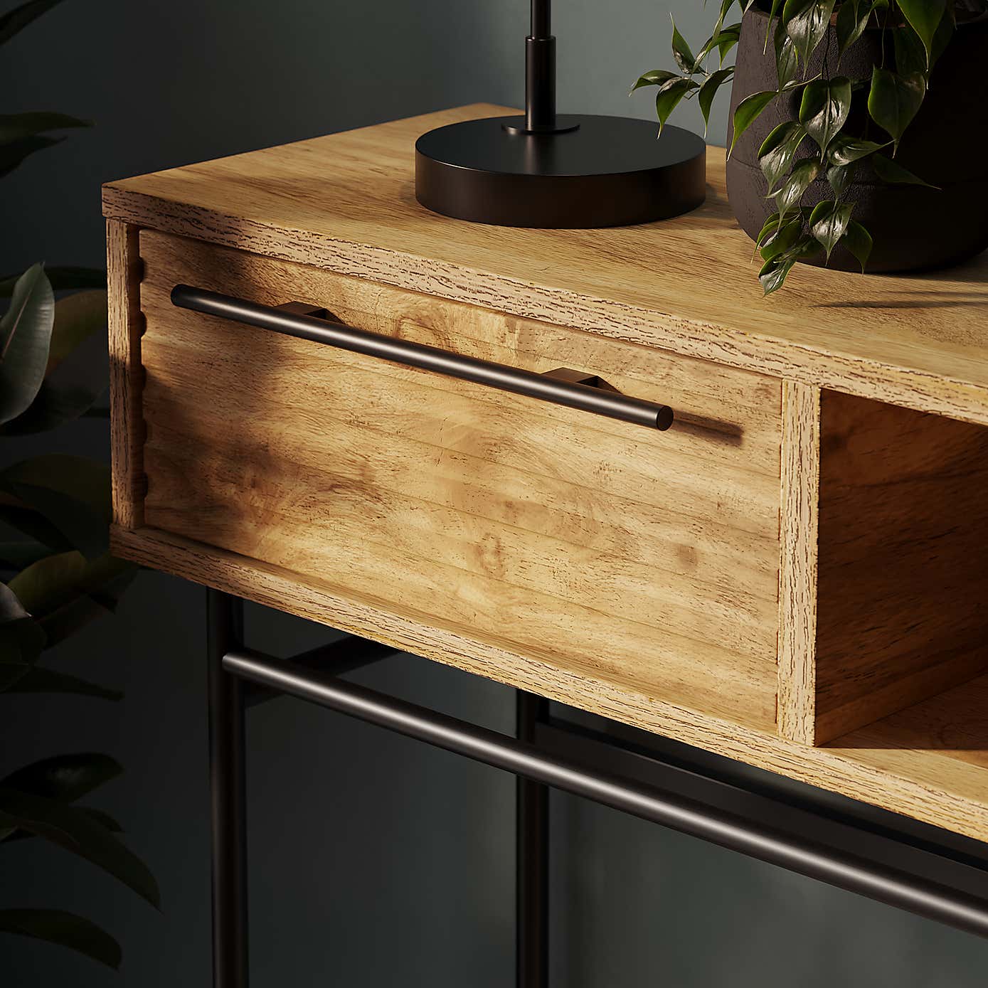 Carousel zoom image position 4 of 7