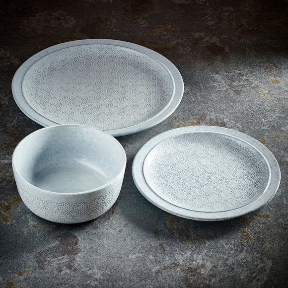 Carousel navigation image position 2 of 4