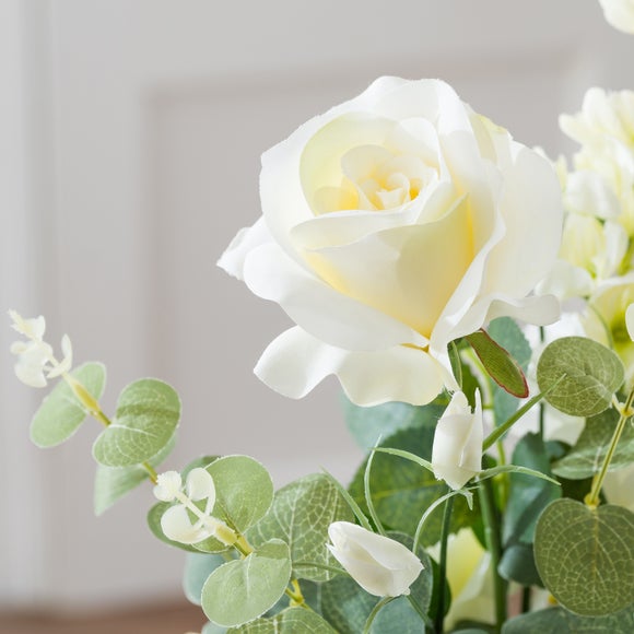 Carousel navigation image position 4 of 5