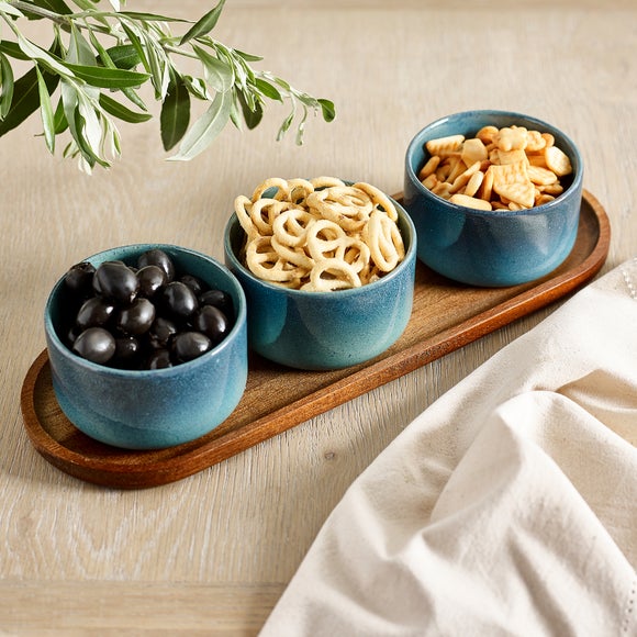 Montreal Set of 3 Nibble Bowls & Wooden Serving Board