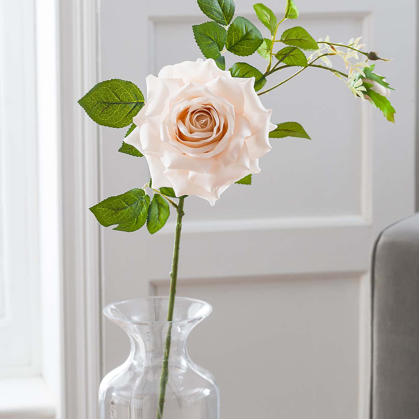 Carousel zoom image position 3 of 4