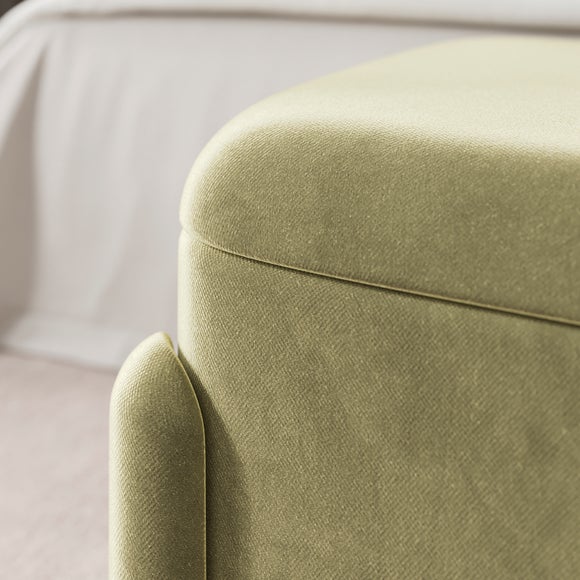 Carousel navigation image position 4 of 7