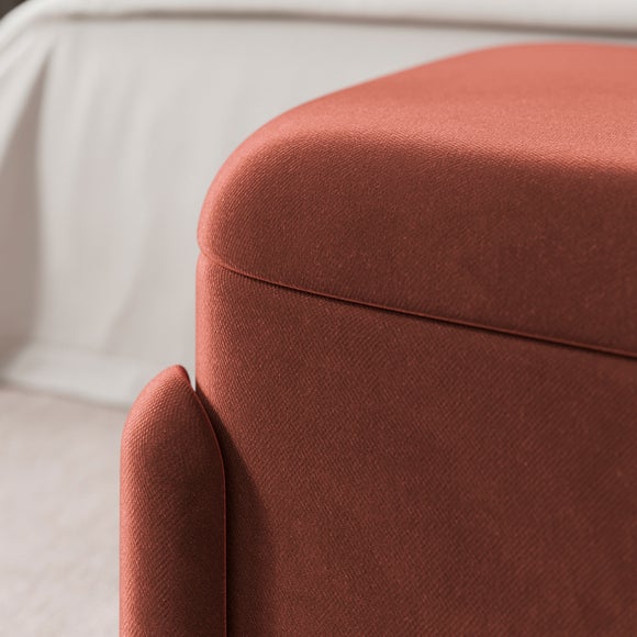 Carousel navigation image position 4 of 7