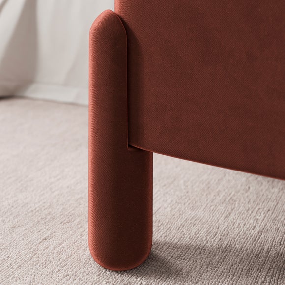 Carousel navigation image position 5 of 7