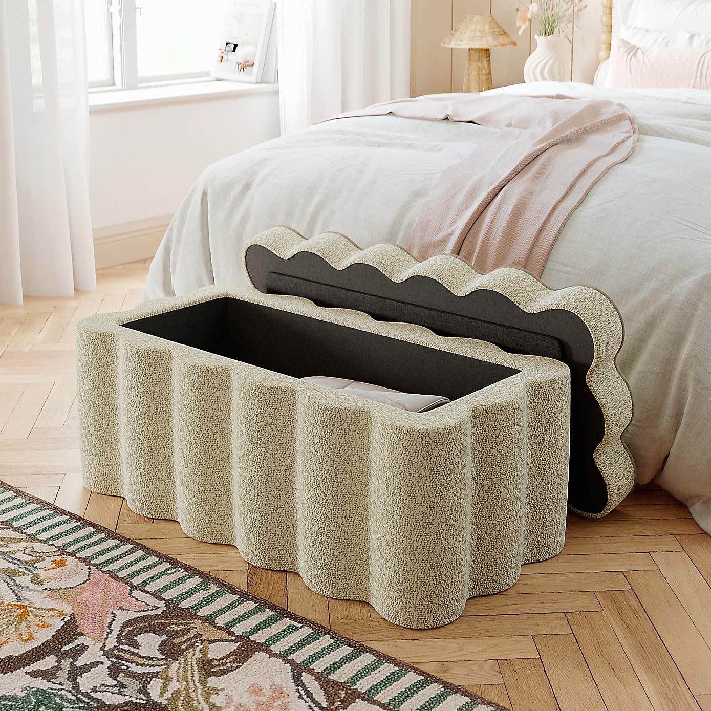 Carousel zoom image position 2 of 8