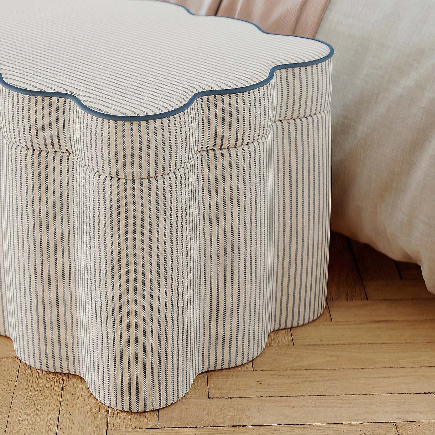 Carousel zoom image position 5 of 8