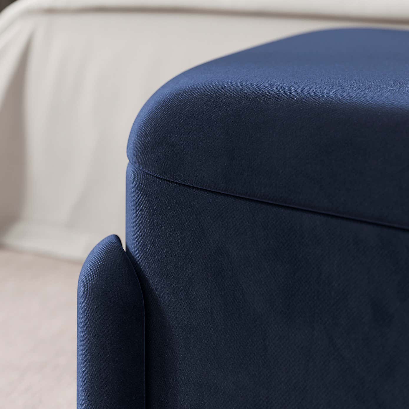 Carousel zoom image position 4 of 7