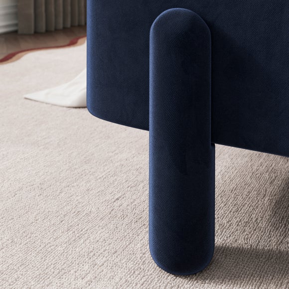 Carousel navigation image position 5 of 8