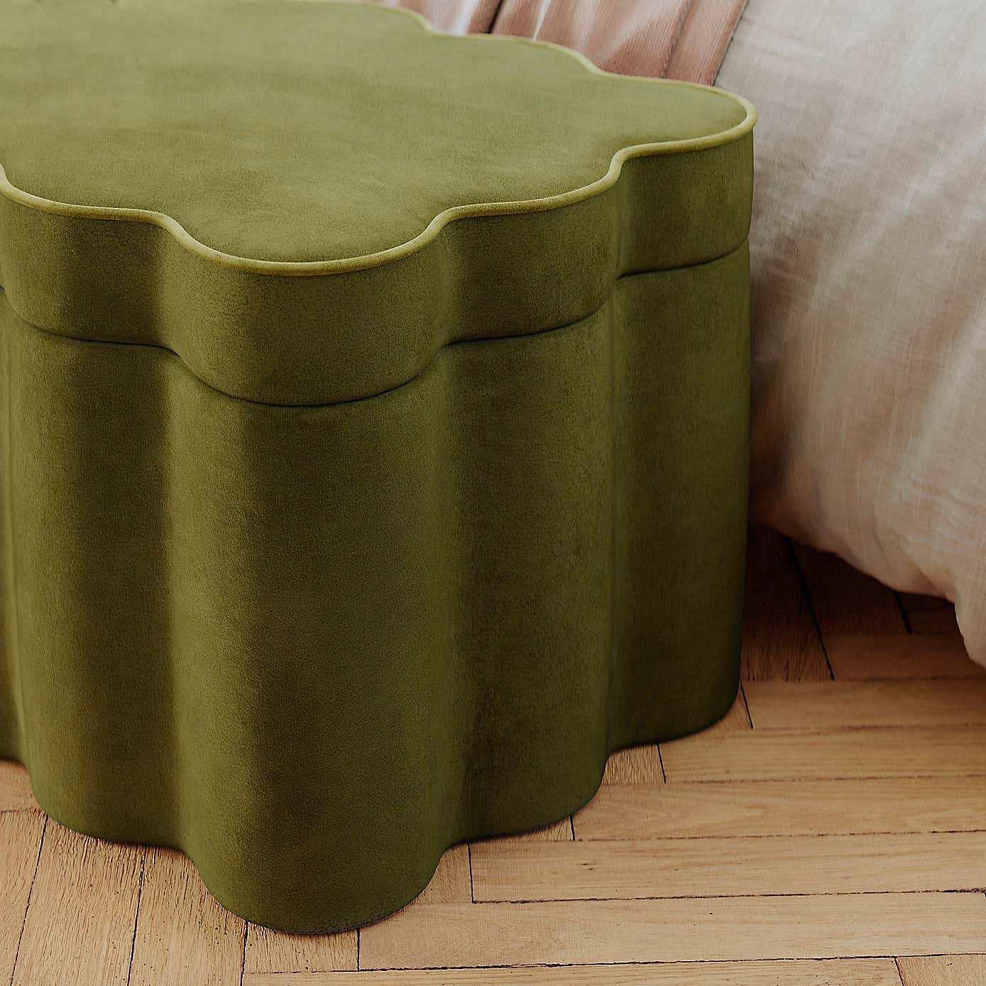 Carousel zoom image position 5 of 8