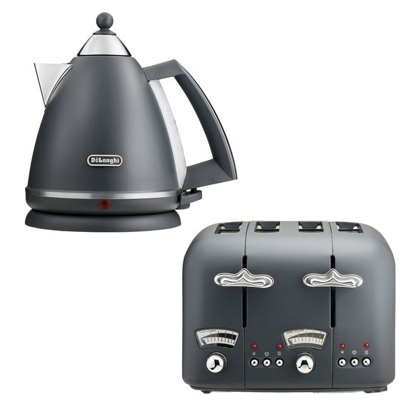 View Delonghi Argento 1.7l Kettle And 4 Slice Toaster Set View Delonghi Argento 1.7l Kettle And 4 Slice Toaster Set