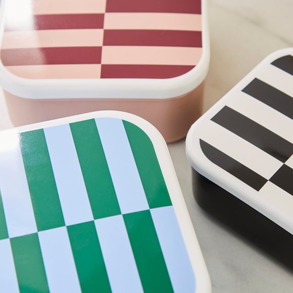 Carousel navigation image position 2 of 3