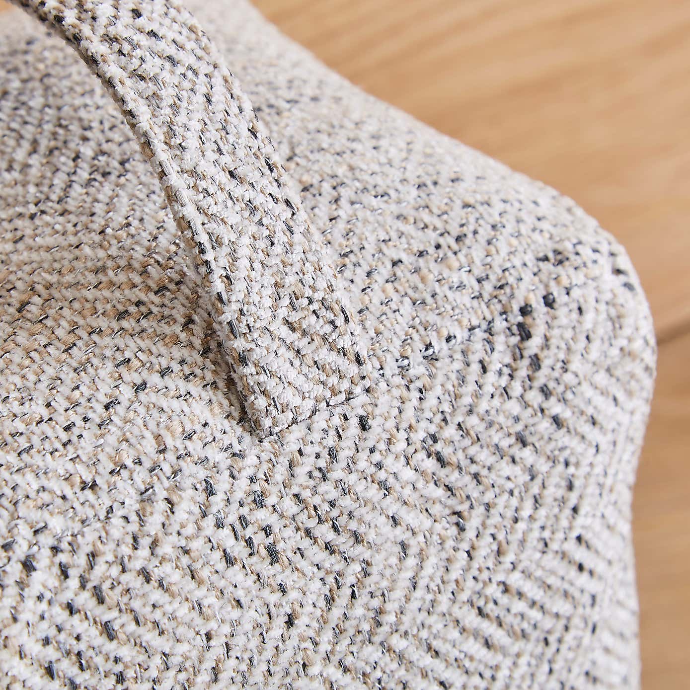 Carousel zoom image position 2 of 3