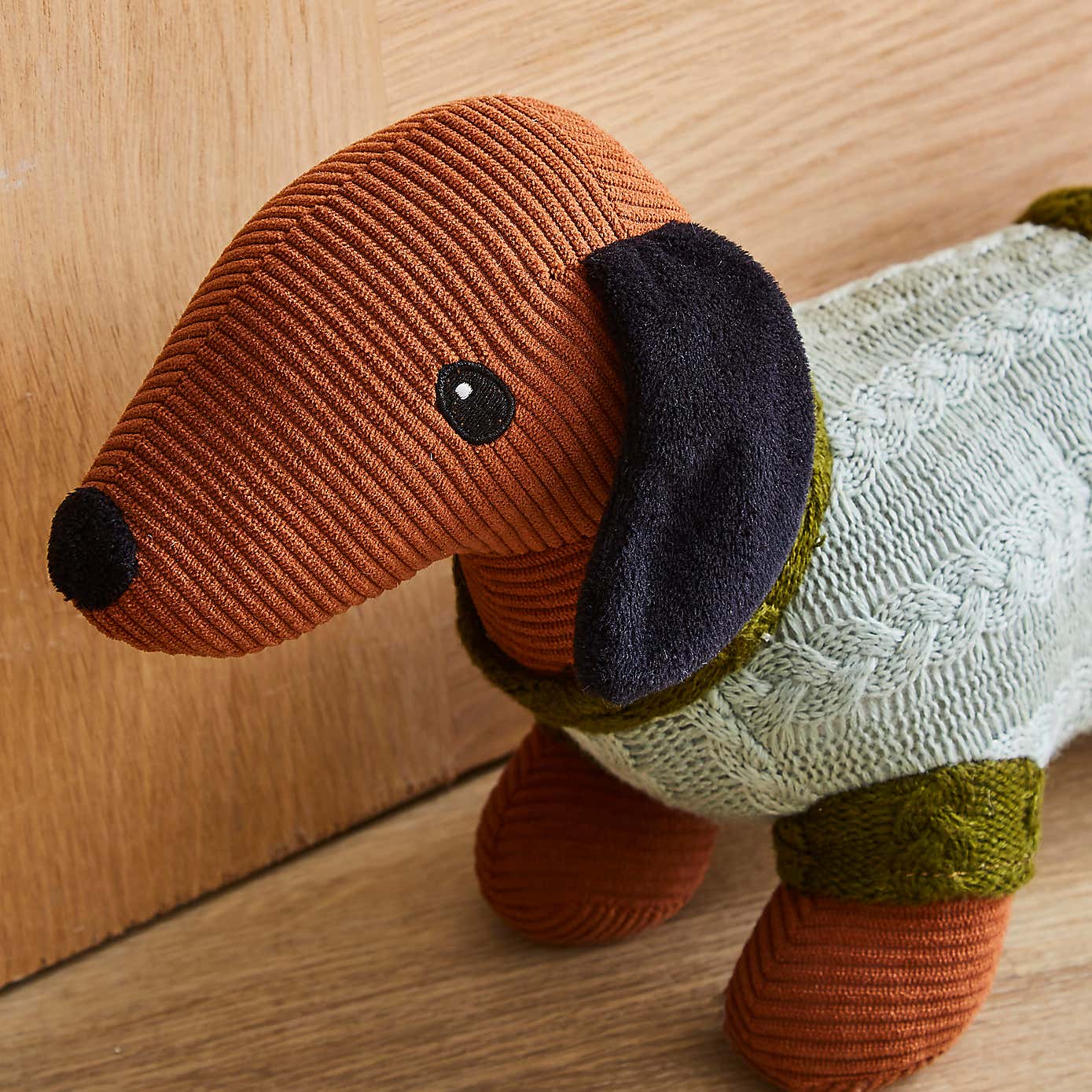 Carousel zoom image position 2 of 3